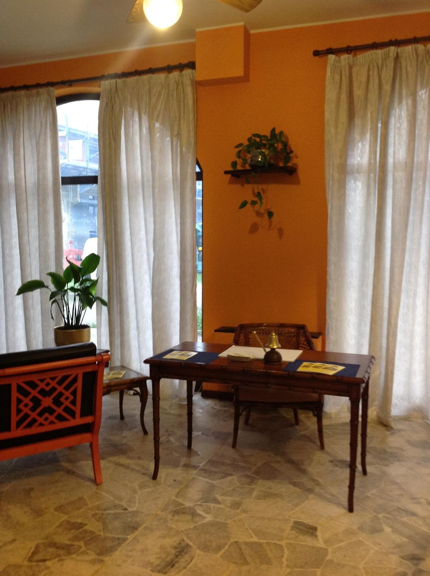 Aer Hotel Malpensa Oleggio Buitenkant foto