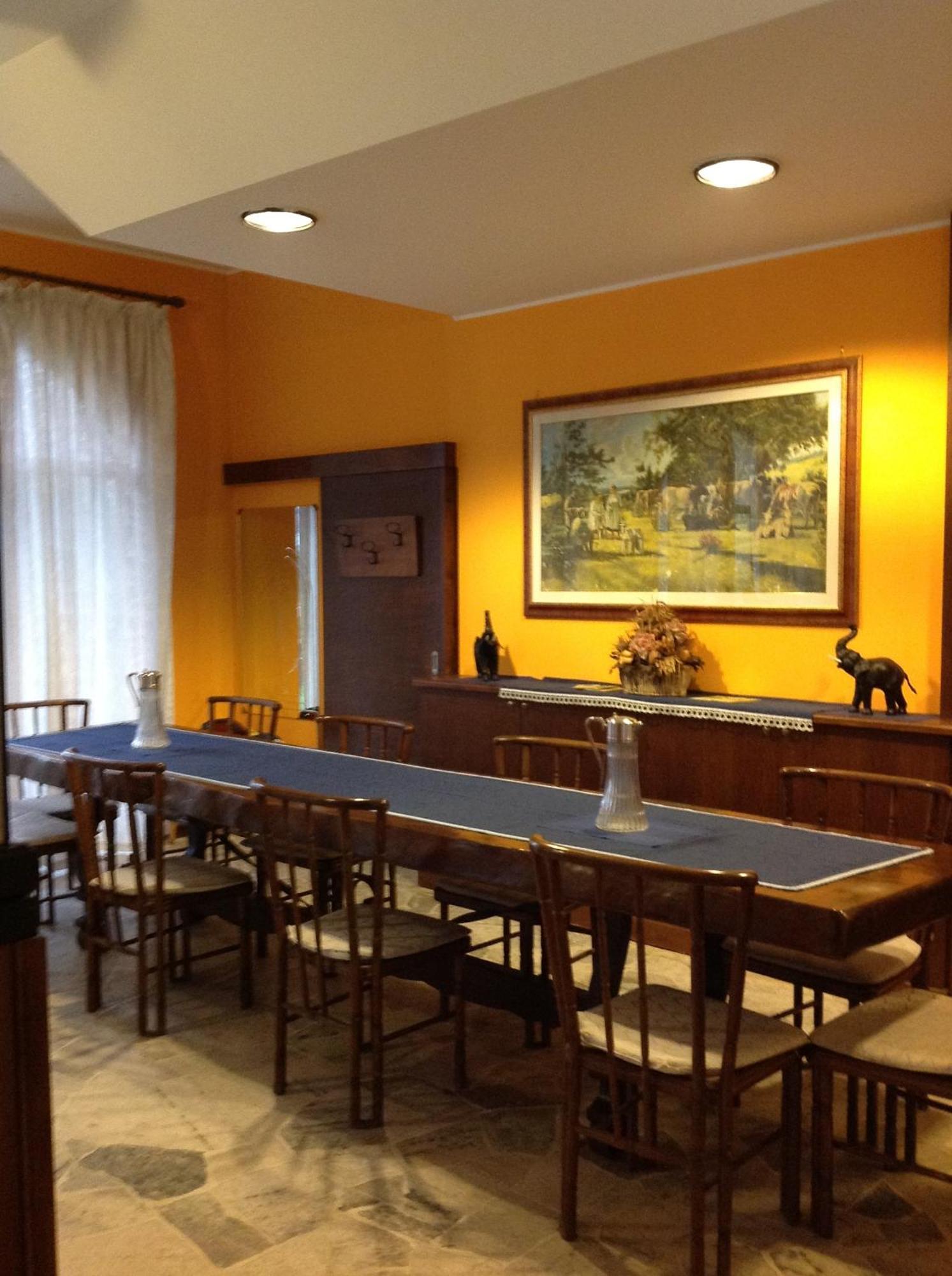 Aer Hotel Malpensa Oleggio Buitenkant foto