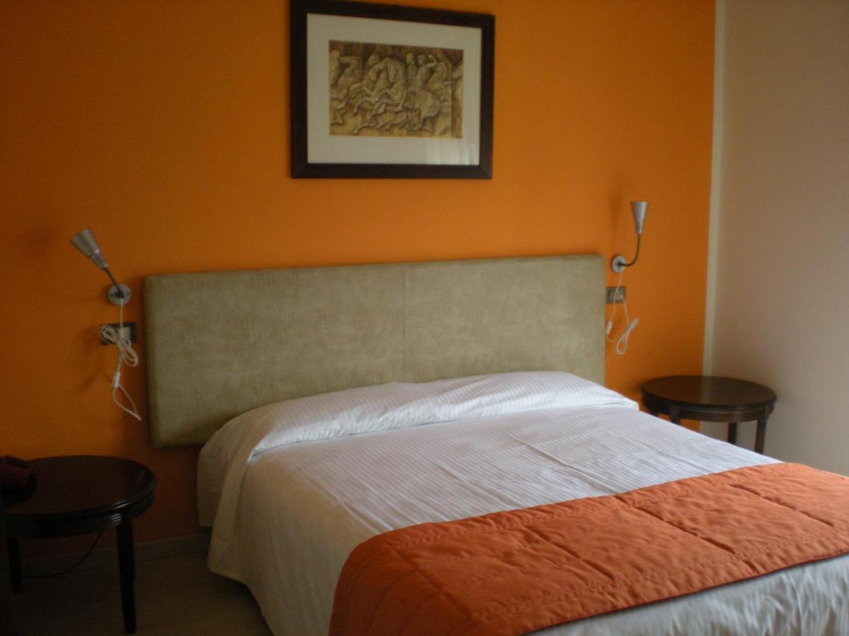 Aer Hotel Malpensa Oleggio Kamer foto